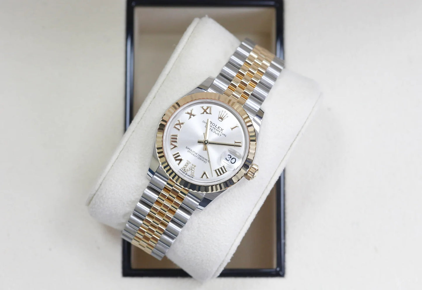 Timeless Elegance: How Luxury Watches Elevate Your Style and Personal Brand