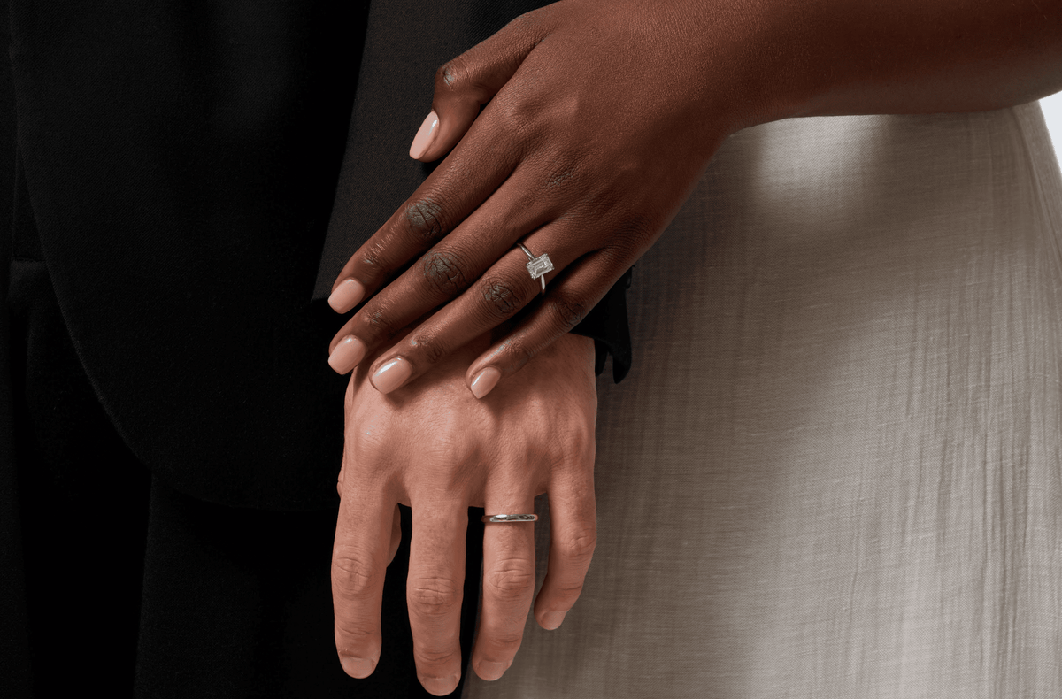 How to Find His & Hers Matching Wedding Bands | Couples' Guide