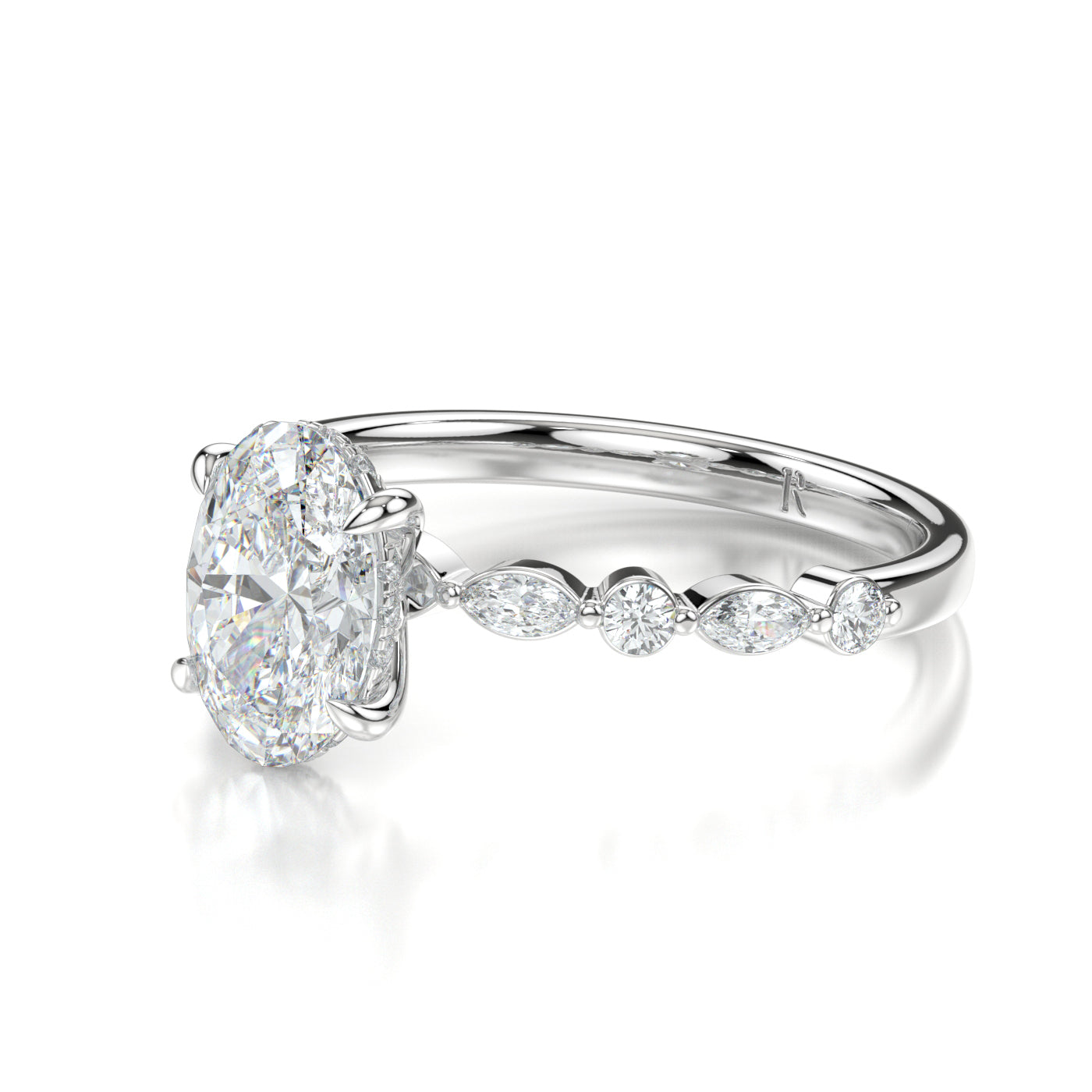 Eva Platinum Oval Side