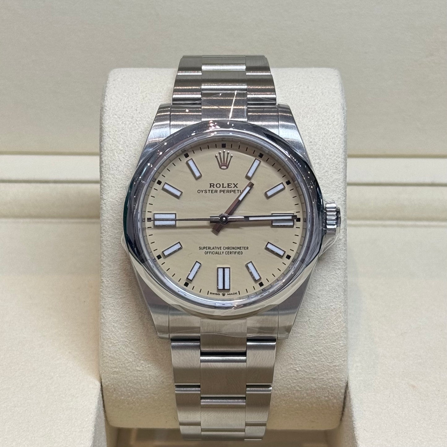 Rolex Oyster Perpetual 41 Beige 2025 Ref. 134300 Regal - Hatton Garden Jewellers