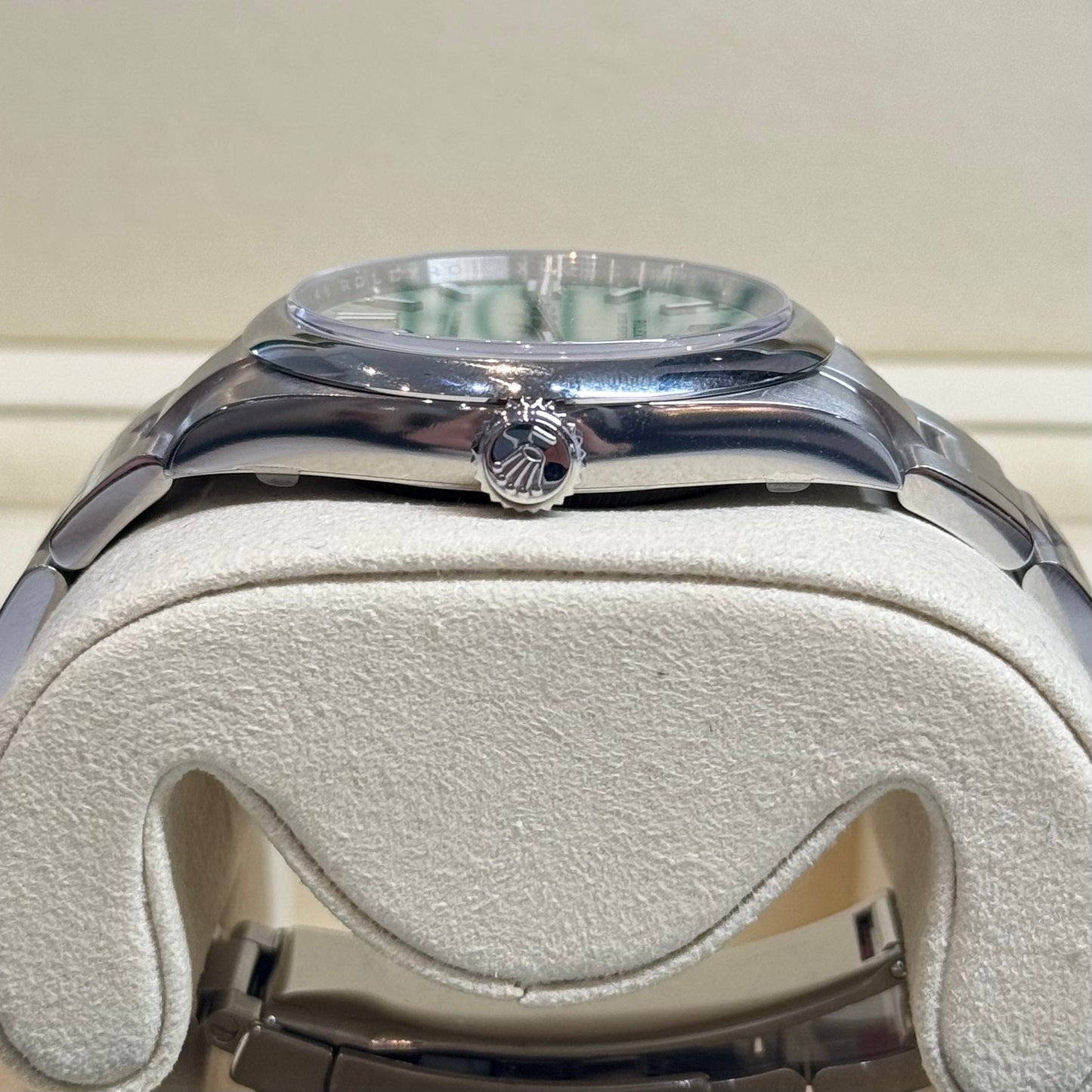 Rolex Oyster Perpetual 41 'Pistachio' 2025 Ref. 134300 Regal - Hatton Garden Jewellers