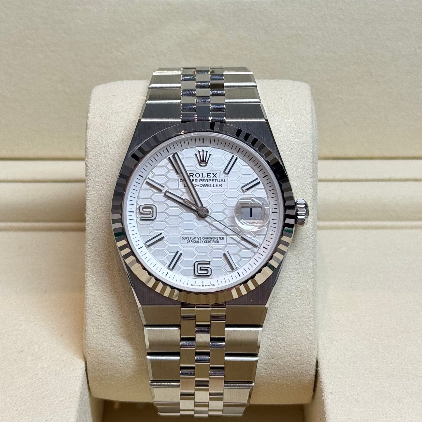 Rolex Land-Dweller 40 Steel 2025 Ref. 127334 Regal - Hatton Garden Jewellers