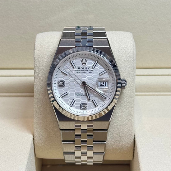 Rolex Land-Dweller 36 Steel 2025 Ref. 127234 Regal - Hatton Garden Jewellers