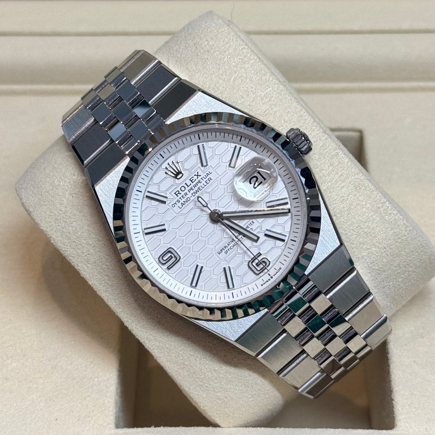 Rolex Land-Dweller 36 Steel 2025 Ref. 127234 Regal - Hatton Garden Jewellers