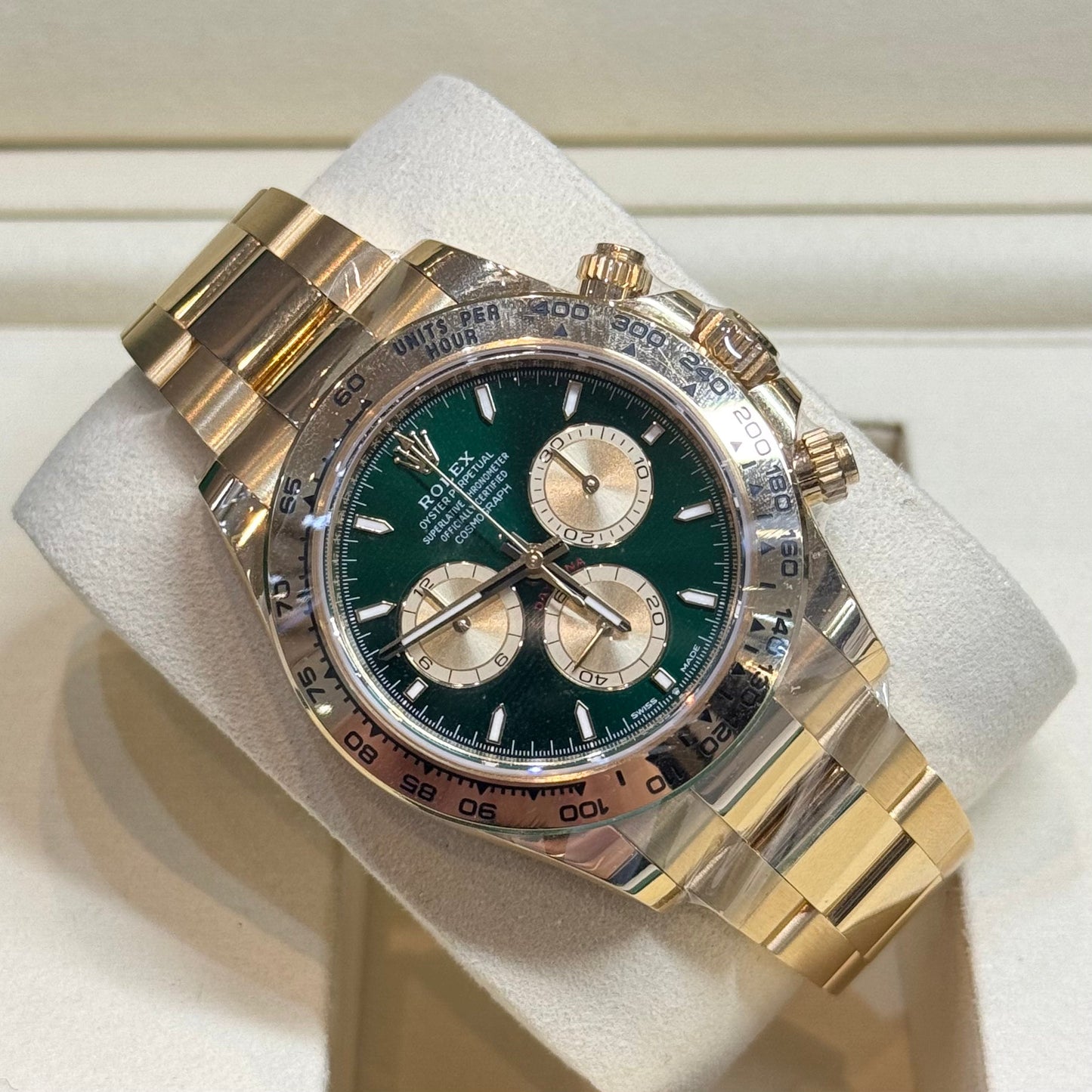 Rolex Daytona 'Green' 2025 Ref. 126508 Regal - Hatton Garden Jewellers