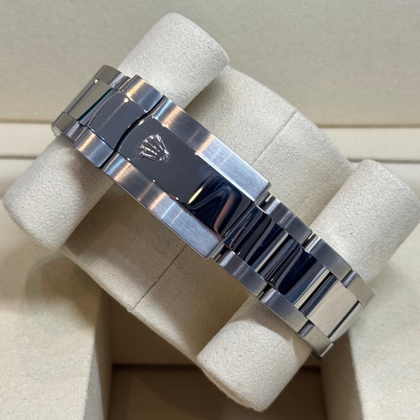 Rolex Datejust 41 Rhodium 2018 Ref. 126300 Regal - Hatton Garden Jewellers
