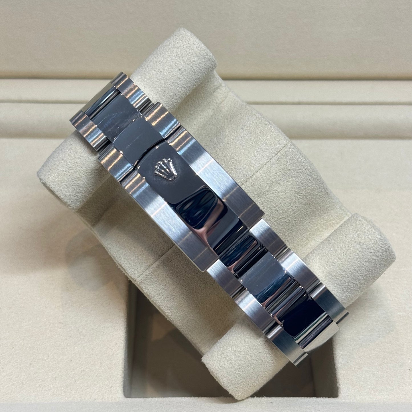 Rolex Sky-Dweller Green Dial 2025 Ref. 336934 Regal - Hatton Garden Jewellers