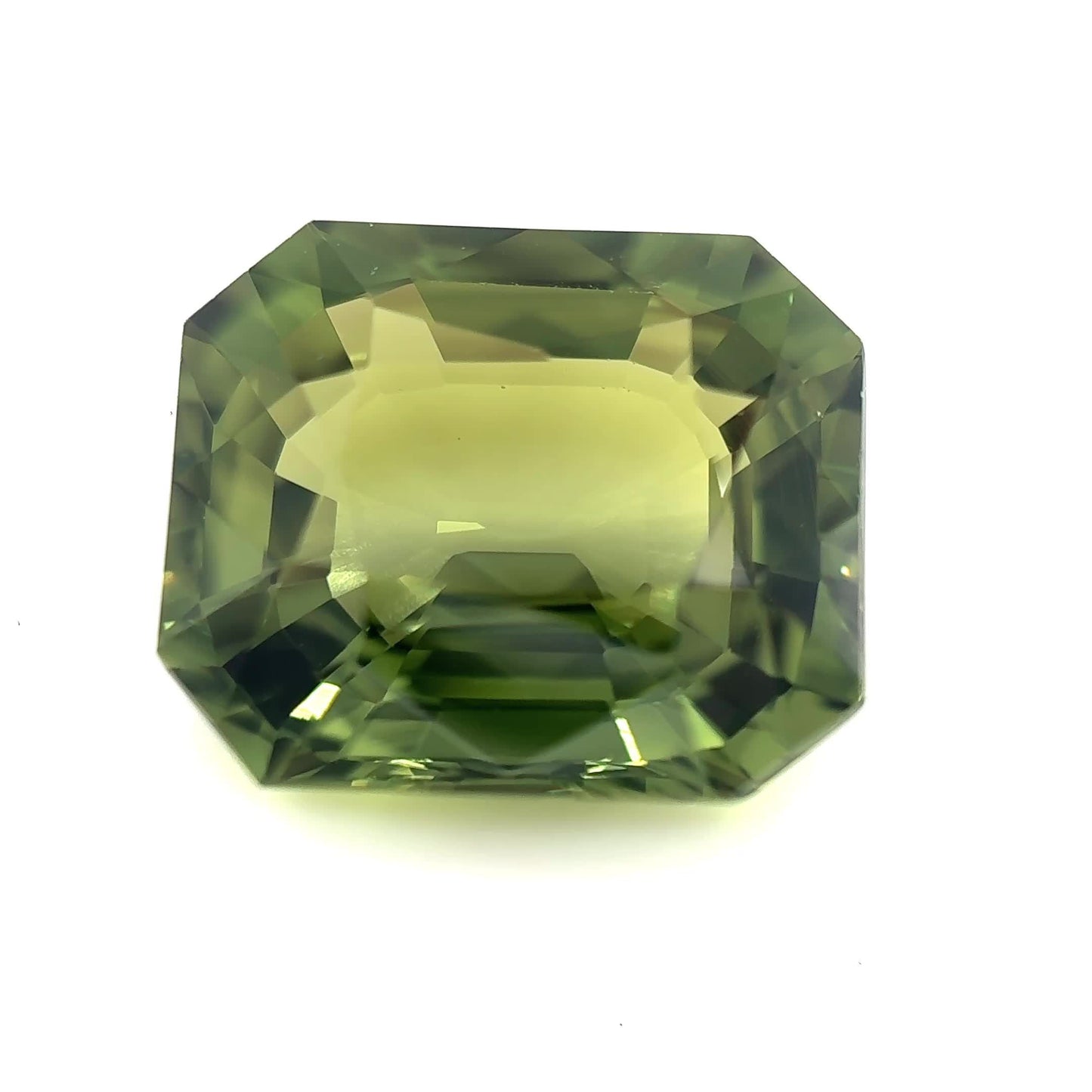6.4ct Green EC Sapphire Regal | Hatton Garden Jewellers