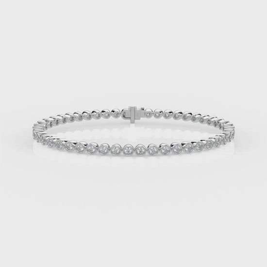 Load and play video in Gallery viewer, 2ct Rub over Bracelet WG Round Video
