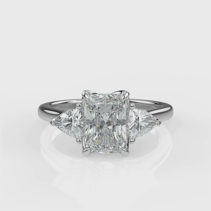 Load and play video in Gallery viewer, Camilla Platinum Radiant Video
