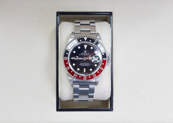 Load image into Gallery viewer, Rolex GMT Master &amp;quot;Coke&amp;quot; 1994 Regal - Hatton Garden Jewellers
